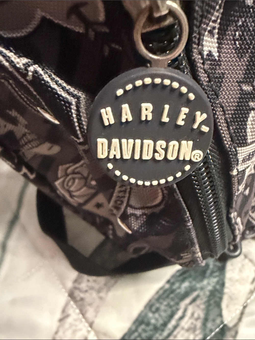 Harley-Davidson Black and Cream Floral Skull Belt Bag - Picture 6 of 7